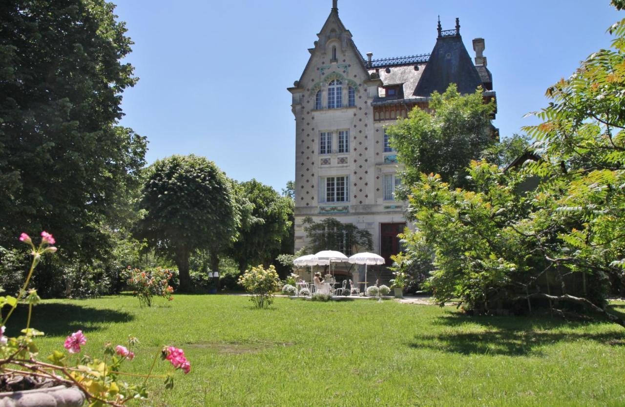 Villa Alecya Sainte-Catherine-de-Fierbois Exterior photo