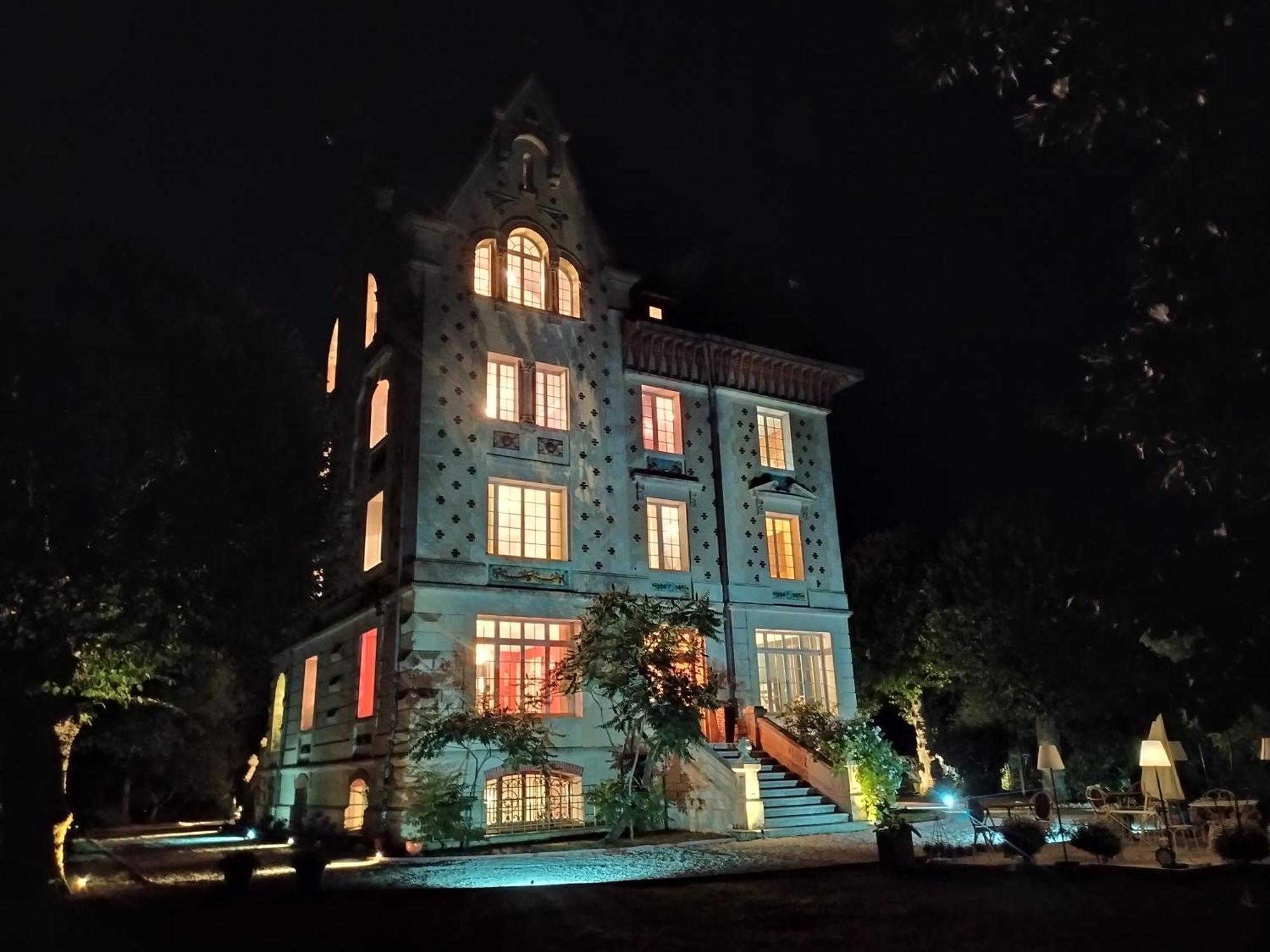 Villa Alecya Sainte-Catherine-de-Fierbois Exterior photo